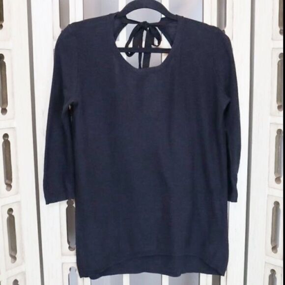 T. Babaton Black Lightweight Tie Back Sweater XS - Picture 1 of 6